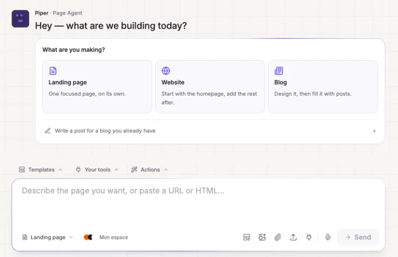 Creating a landing page with AI: the assistant asks « What are you making? »